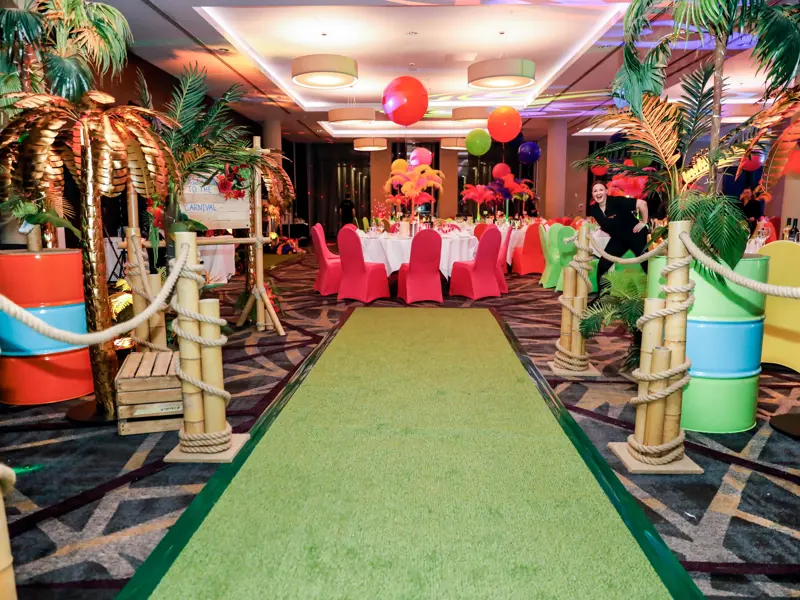 Carnival Prop Hire | Rent Genuine Carnival Themed Props - Imagine ...